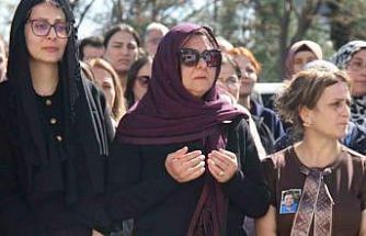 Kanser nedeniyle hayatını kaybeden çocuk doktoru için hastanede tören düzenlendi