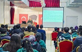Karapınar’da lise öğrencileriyle bilim söyleşisi