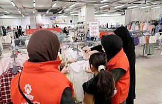 Karatay Gençlik Meclisi gönüllülerinden çocuklara bayram sürprizi