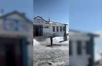 Kars’ta küçük yürekten büyük gurur: 2. sınıf öğrencisi İstiklal Marşı’nın 10 kıtasını ezbere okudu, video viral oldu