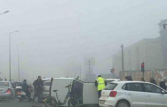 Kavşakta meydana gelen kazada 4 kişi yaralandı