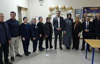 Kaymakam Dalak öğrencilerle aynı sofrada iftar açtı