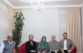 Kaymakam Duman, Tercan’da şehit ailesinin iftar sofrasına konuk oldu