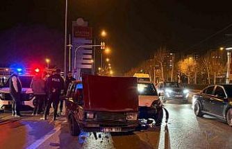 Kayseri’de otomobiller çarpıştı: 1 yaralı