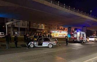 Kaza yapan sürücünün yakını sinir krizi geçirdi