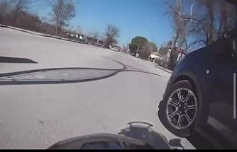 Keşan’da motosiklet hafif ticari araca çarptı: 2 kişi yaralandı