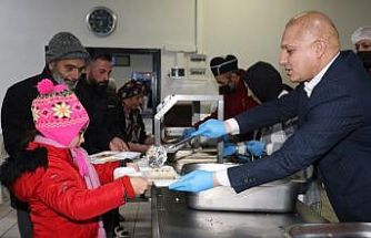 Kırıkkale Belediye Başkanı Önal, vatandaşlarla iftar sofrasında buluştu