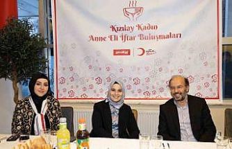 Kızılay Kadın’dan anlamlı iftar: Yetimler unutulmadı