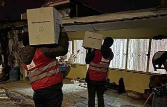 Kızılay Muradiye Şubesinden ihtiyaç sahibi ailelere gıda desteği