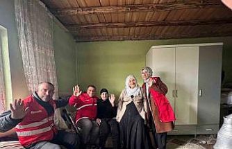 Kızılay Muradiye Şubesinden yaşlılara ziyaret