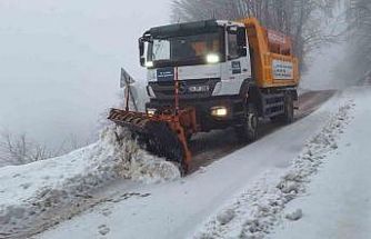 Kocaeli’nin yüksek kesimleri bayram sabahı beyaza büründü