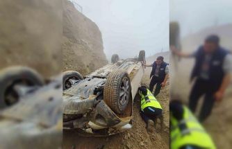 Kontrolden çıkan otomobil DESKİ tarafından açılan çukura yuvarlandı; 1 yaralı