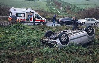 Kontrolden çıkan otomobil ters döndü: 1 yaralı