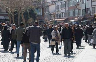 Konya’nın Tarihi Bedesten Çarşısı’nda bayram yoğunluğu