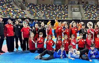 Körfezli karateciler il seçmelerinde 20 madalya kazandı