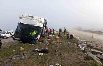 Kozan’da yolcu otobüsü devrildi: 2 ölü, 17 yaralı