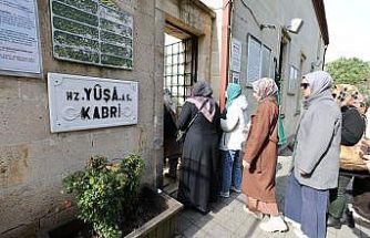 Küçükçekmeceli kadınlar Ramazan ayında Yuşa Tepesi’nde