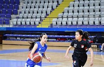 Küçükler basketbol grup müsabakaları başladı