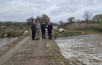 Kuruyan dere coştu, İznik Gölü’ne umut oldu