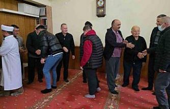 Küslerin barıştığı bayramlaşma halkası geleneği yaşatıldı