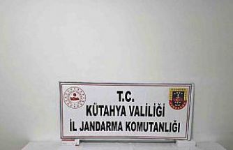 Kütahya’da kaçak telefon operasyonu, 29 telefon ele geçirildi