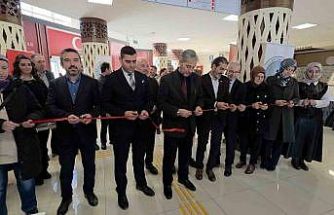 Kütahya’da Peygamber Efendimiz’in doğumunun 1500. yılı anısına hat, tezhip ve ebru sergisi açıldı