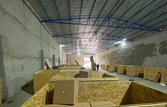 Makaronları sandık içine gizleyip montajladılar