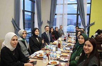 Malazgirt Gençlik ve Spor Müdürlüğü’nden anlamlı iftar buluşması