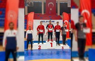 Manavgat Belediyesi Güreş Kulübü sporcuları, Niğde’den derecelerle döndü