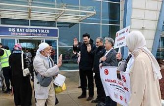 Mardin’de 47 çift dualarla umreye uğurlandı