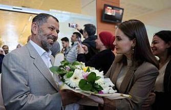 Mardin’de "Aile Yılı" kapsamında umreden dönen çiftlere duygusal karşılama