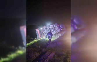 Mardin’de tır devrildi: 1 yaralı