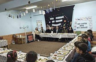 Mazıdağı İlçe Milli Eğitim Müdürü Aydıner, öğrencilerle iftarda buluştu