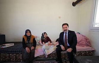 Merhametiyle Türkiye’ye örnek olan 80 yaşındaki anne ve ömrünü adadığı 61 yaşındaki engelli kızının Vali’yle sohbetleri yürekleri ısıttı