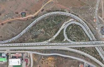 Milyonlarca öğrenci pazartesi ders başı yapacak, tatilciler dönüşe geçti: 43 ilin geçiş noktasında yoğun trafik