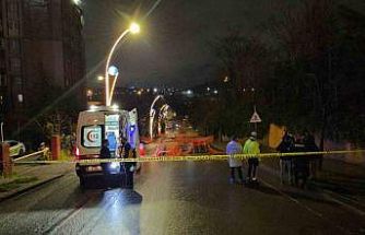 Motosiklet beton bariyerlere çarptı: 1 ölü