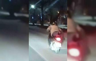 Motosiklet sürücüsünün trafikte tehlikeli anları kamerada