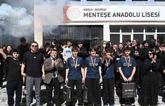 Muğla Menteşe Anadolu Lisesi’nde coşkulu karşılama