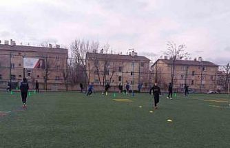 Muş’ta futbol antrenmanları sürüyor
