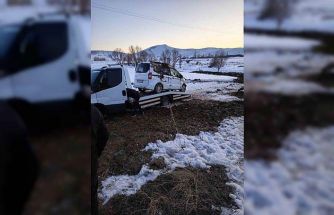 Niğde-Çamardı yolunda araç takla attı, 4 kişi yaralandı