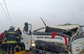 Nizip Belediyesi’ne ait araç kaza yaptı: 1 yaralı