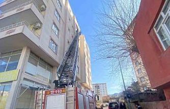 Ocakta unutulan yemek paniğe neden oldu