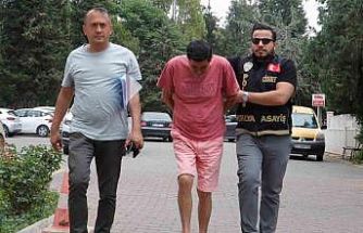 Oğlunu parkta 36 bıçak darbesiyle öldüren babaya müebbet