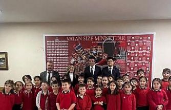 Öğrenciler devlet kurumunun işleyişini öğrendi