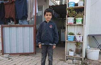 Öğretmen, boğazına yiyecek kaçan Suriyeli öğrencisini heimlich manevrası ile kurtardı