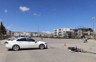 Otomobil ile motosiklet çarptı: 1 yaralı