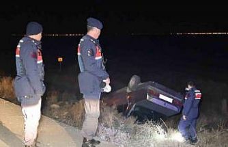 Otomobil şarampole takla attı: 1 yaralı