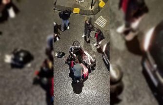 Otomobille çarpışan motosikletli kurye yaralandı