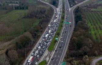 Otoyolda bayram yoğunluğu artarak devam ediyor
