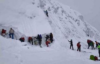 Palandöken’de buz tırmanışı eğitimi başarıyla gerçekleşti